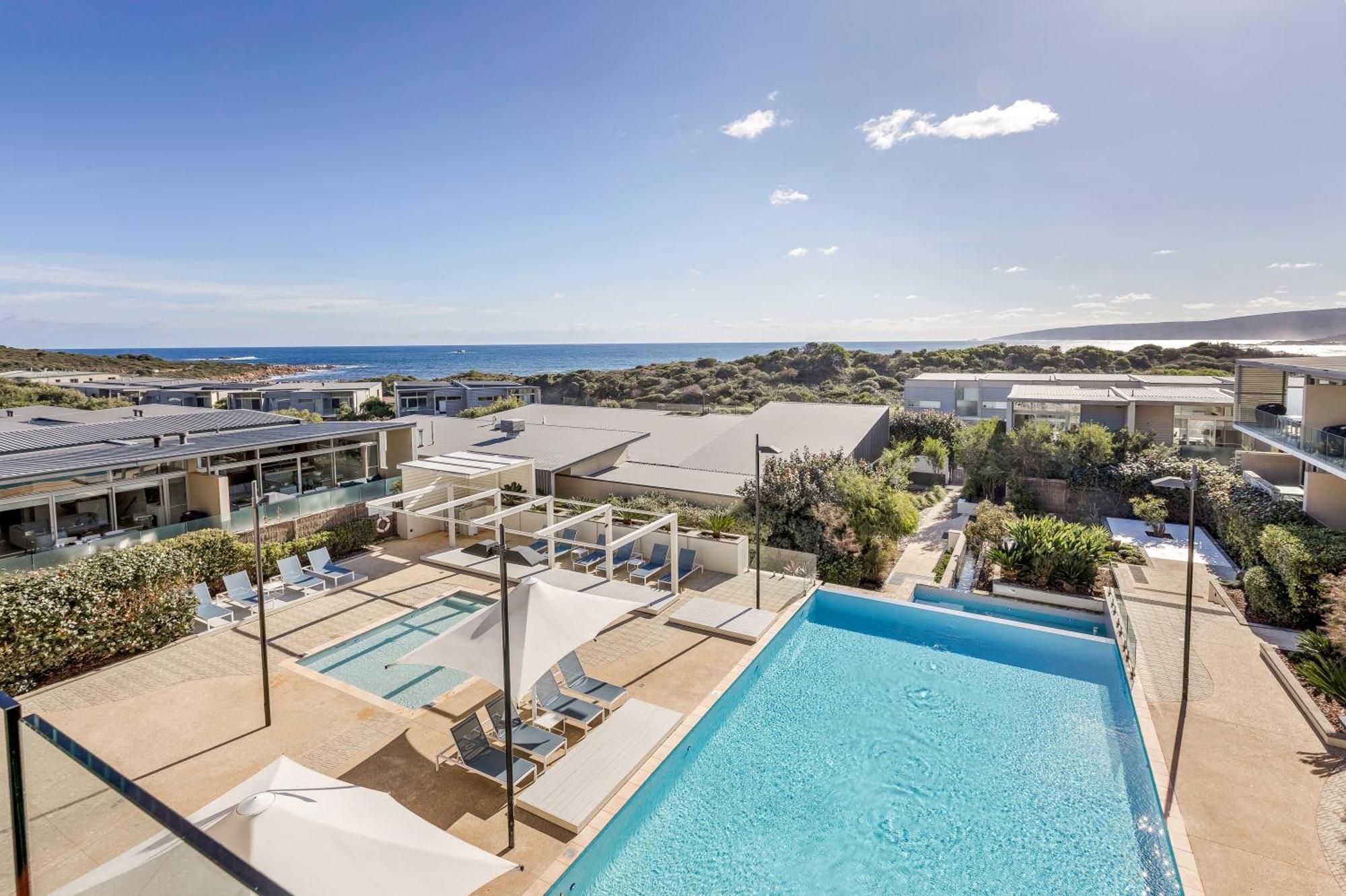 Smiths Beach Resort Yallingup Exterior foto The pool at the Bayview Hotel