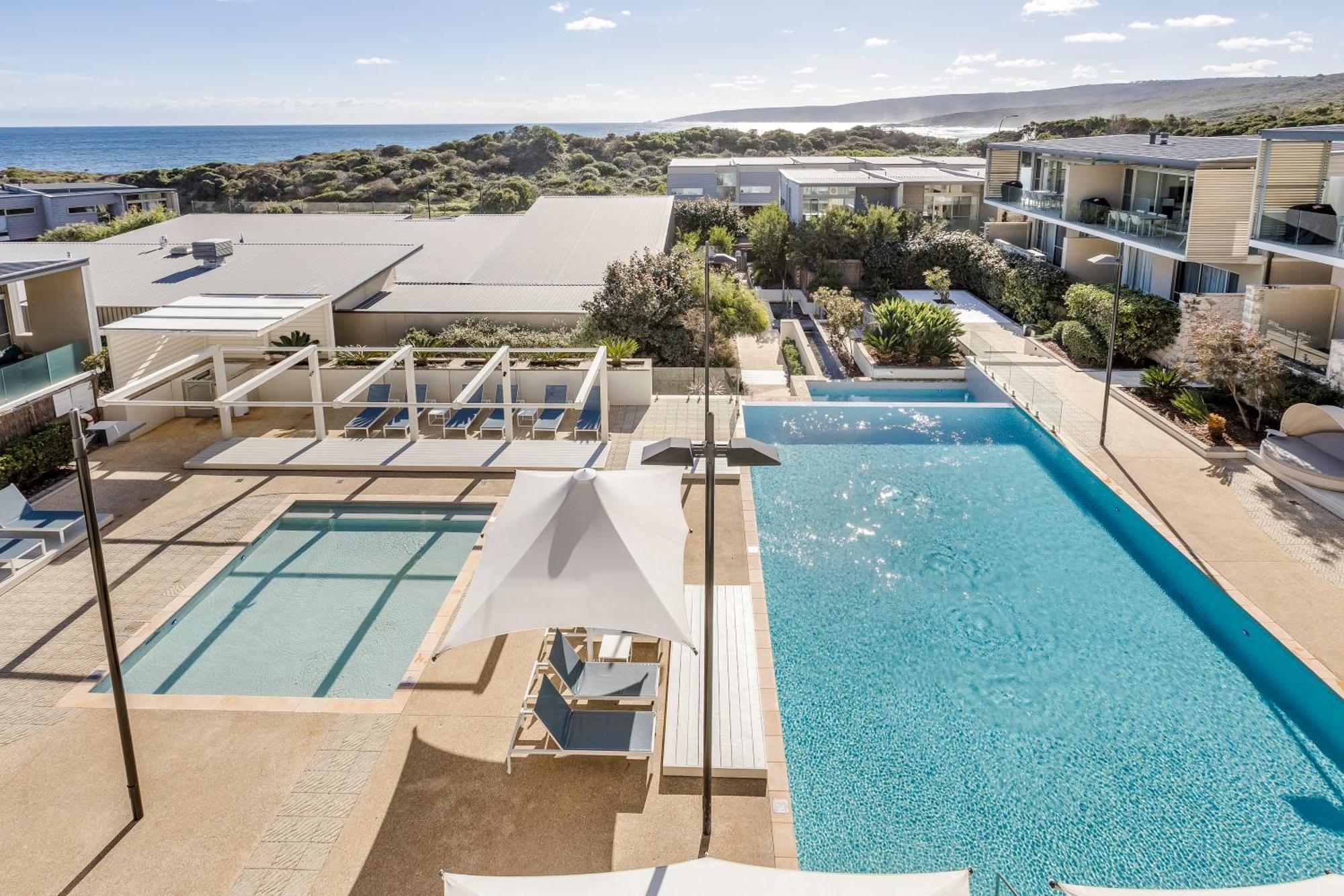 Smiths Beach Resort Yallingup Exterior foto The swimming pool at the resort